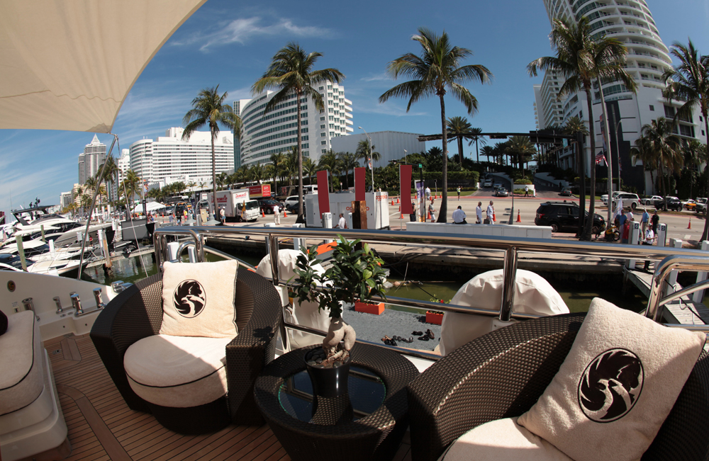 miami-boat-show-m-yacht-consulting-1000px